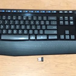 LOGITECH WIRELESS KEYBOARD /NO MOUSE 