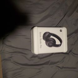 Brand New Beats Studio Pro 