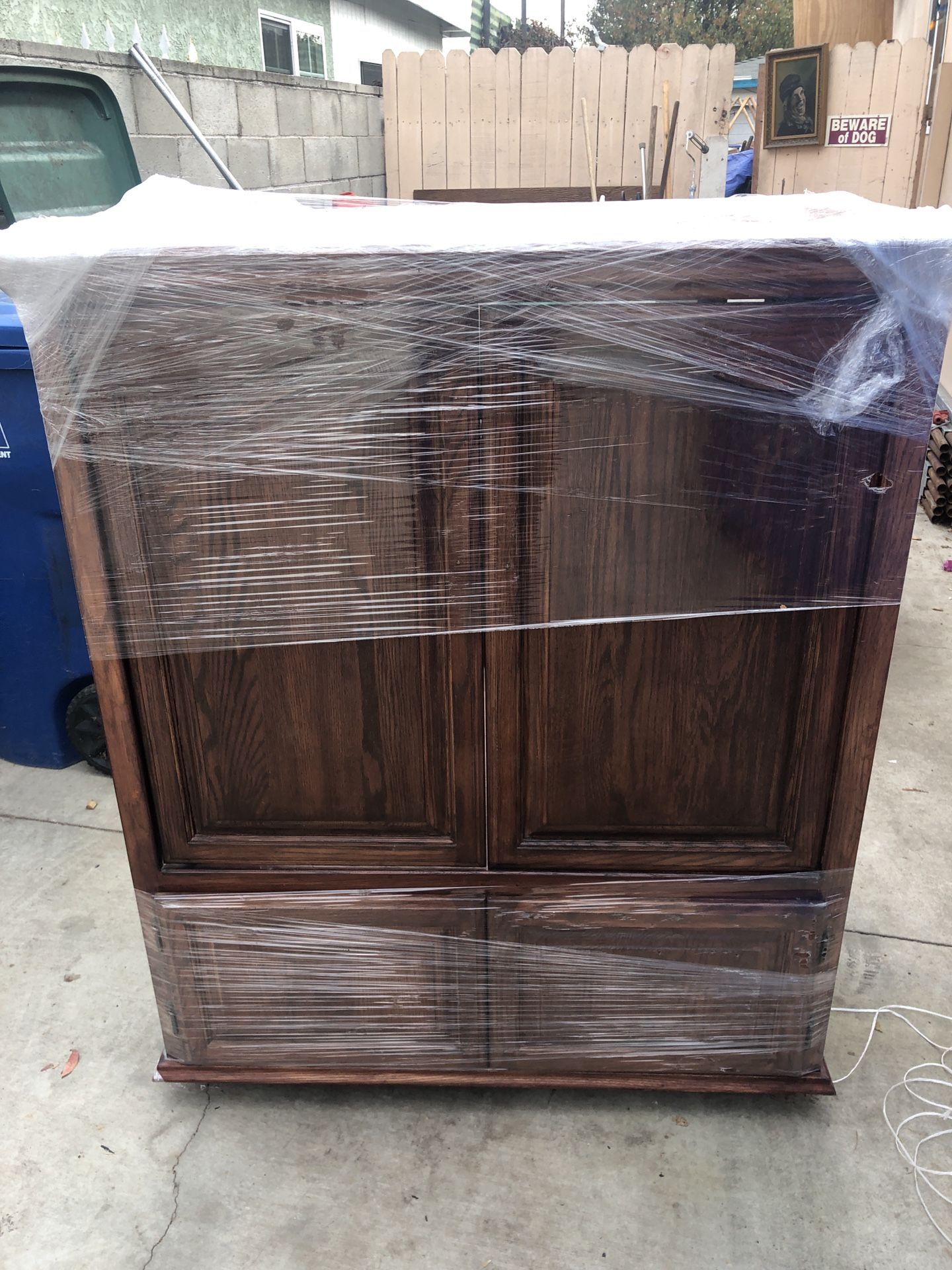 Tv stand