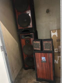 Speaker and woofer system with stereo stand