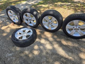 Jeep Compass/ Patriot 17 inch Rims and Tires OEM 5x114.3mm