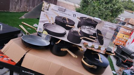 Member's Mark 11-Piece Modern Ceramic Cookware Set