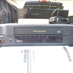 TOSHIBA VCR