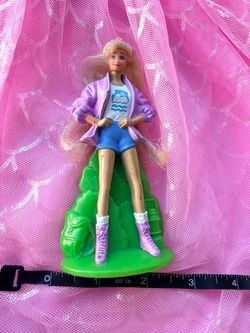 Vintage 90s Barbie PVC Figurine Hiking Camping Purple Jacket 4.5 Inch Toy