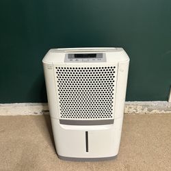 Frigidaire Dehumidifier with Hose