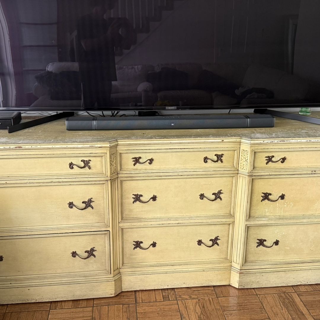 Vintage French Provincial Dresser – Louis XV Revival