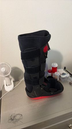 Walking boot/injury boot