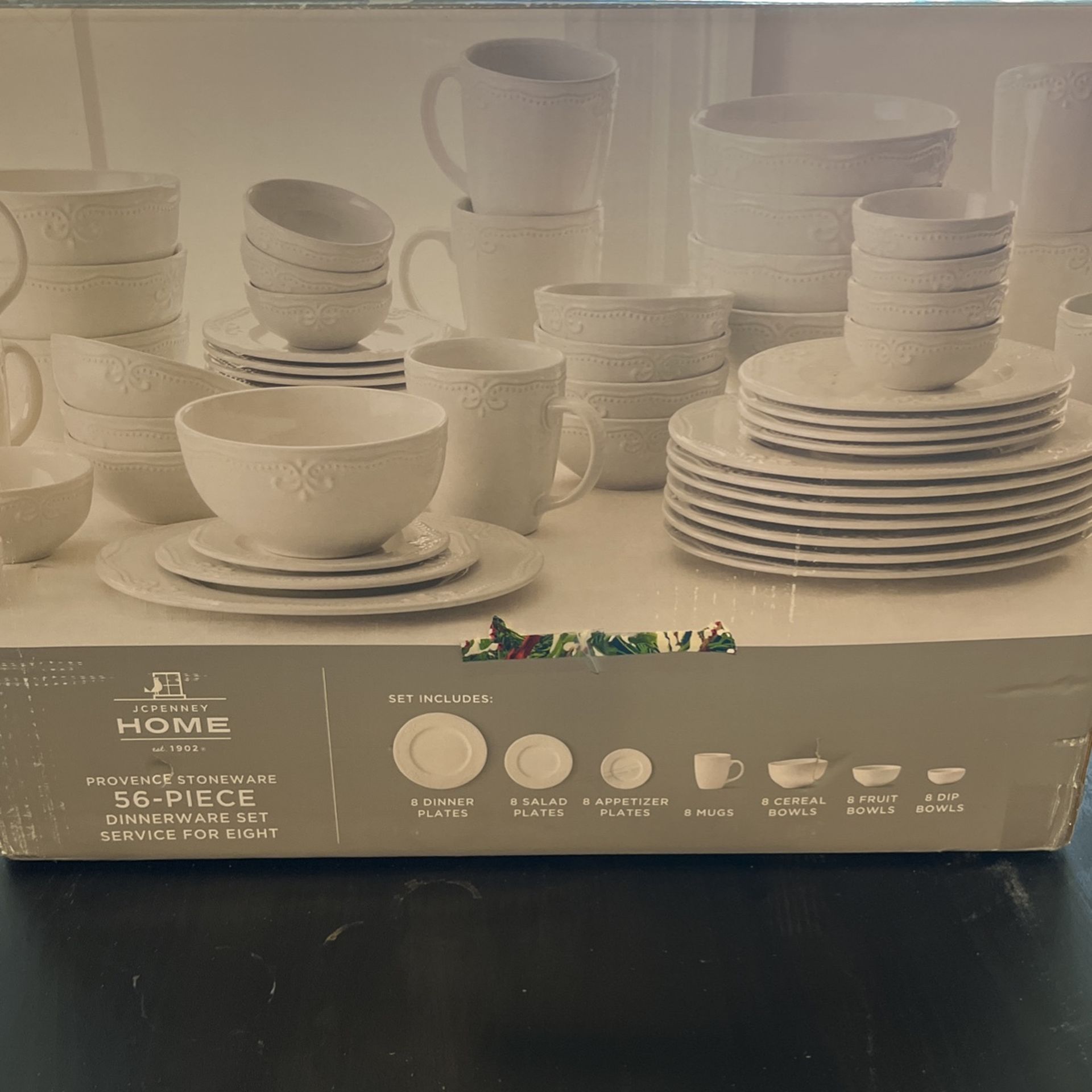 50 Piece Dinnerware Set