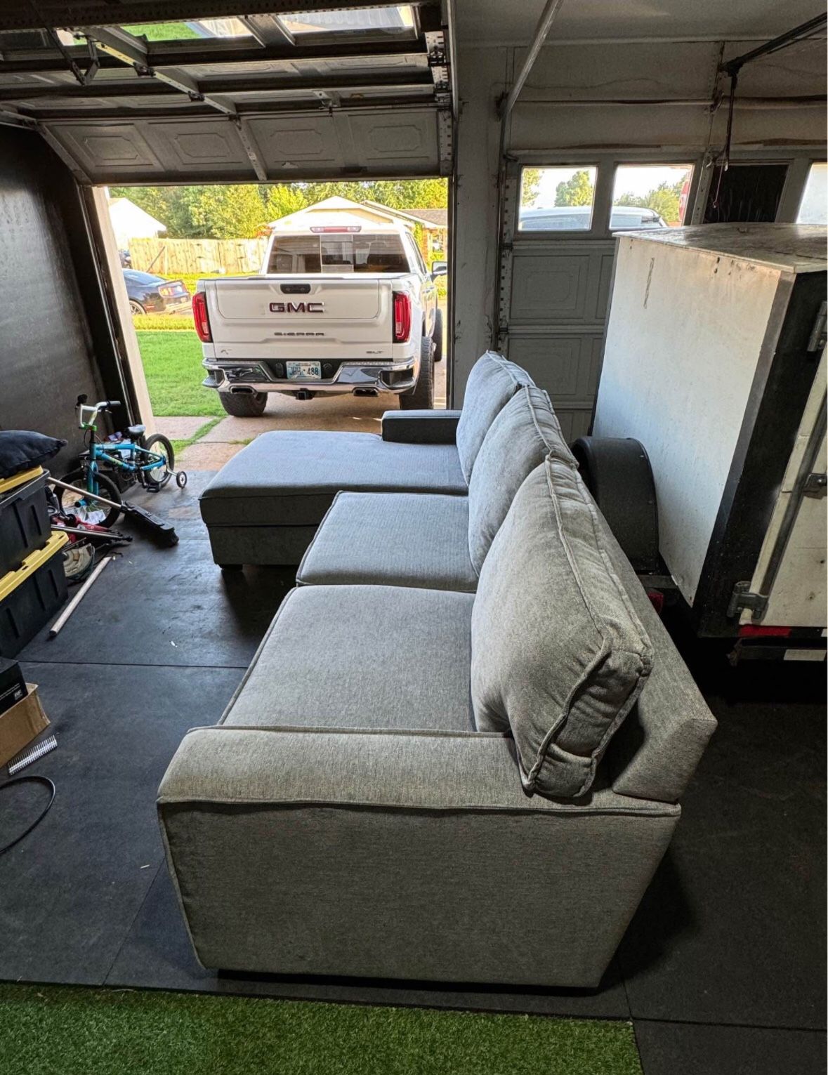 Mathis Brothers Grey Sectional 