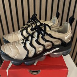 Nike Air VaporMax Plus Beige Black Sz 9.5