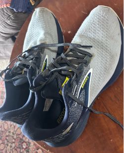 Men’s shoes Brooks Launch size 10