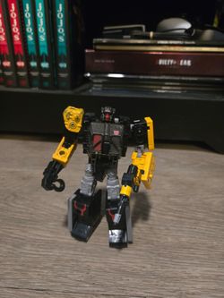 Transformers Earthrise Ironworks
