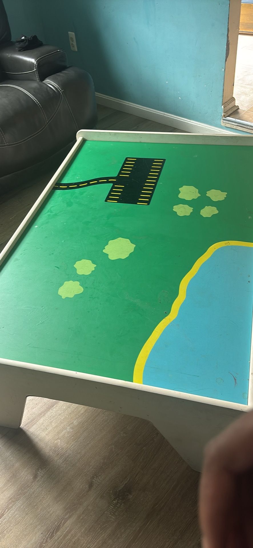 Kids Play Table
