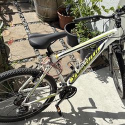 Specialized Hardrock Bike