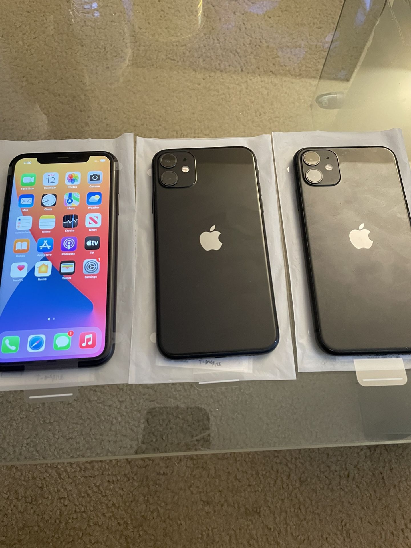 iPhone 11 64gb T-Mobile Metro Simple Mobile Sprint