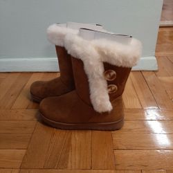 So Brand Comfortable Fur Boot