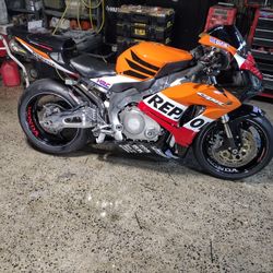 06 CBR 1000