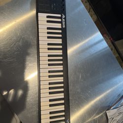 Alesis keyboard