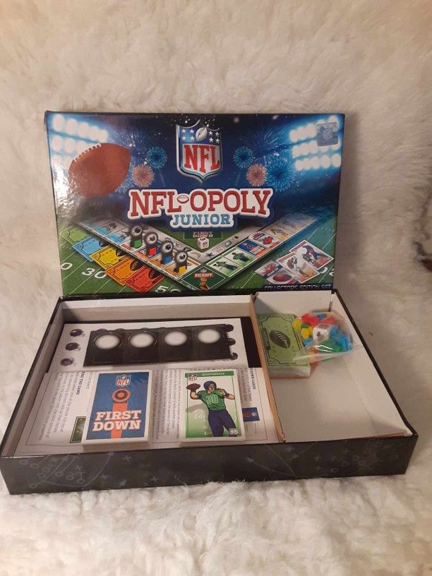 Brand New NFL Opoly Junior Board Game