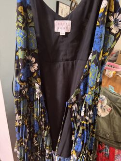 Women’s dress