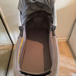 Nona Travel System. Car seat , Stroller And Bassinet 
