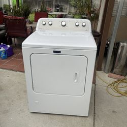 Maytag  Dryer Gas Heavy Duty Super Capacity Good Condition Delivered And Installation Available 