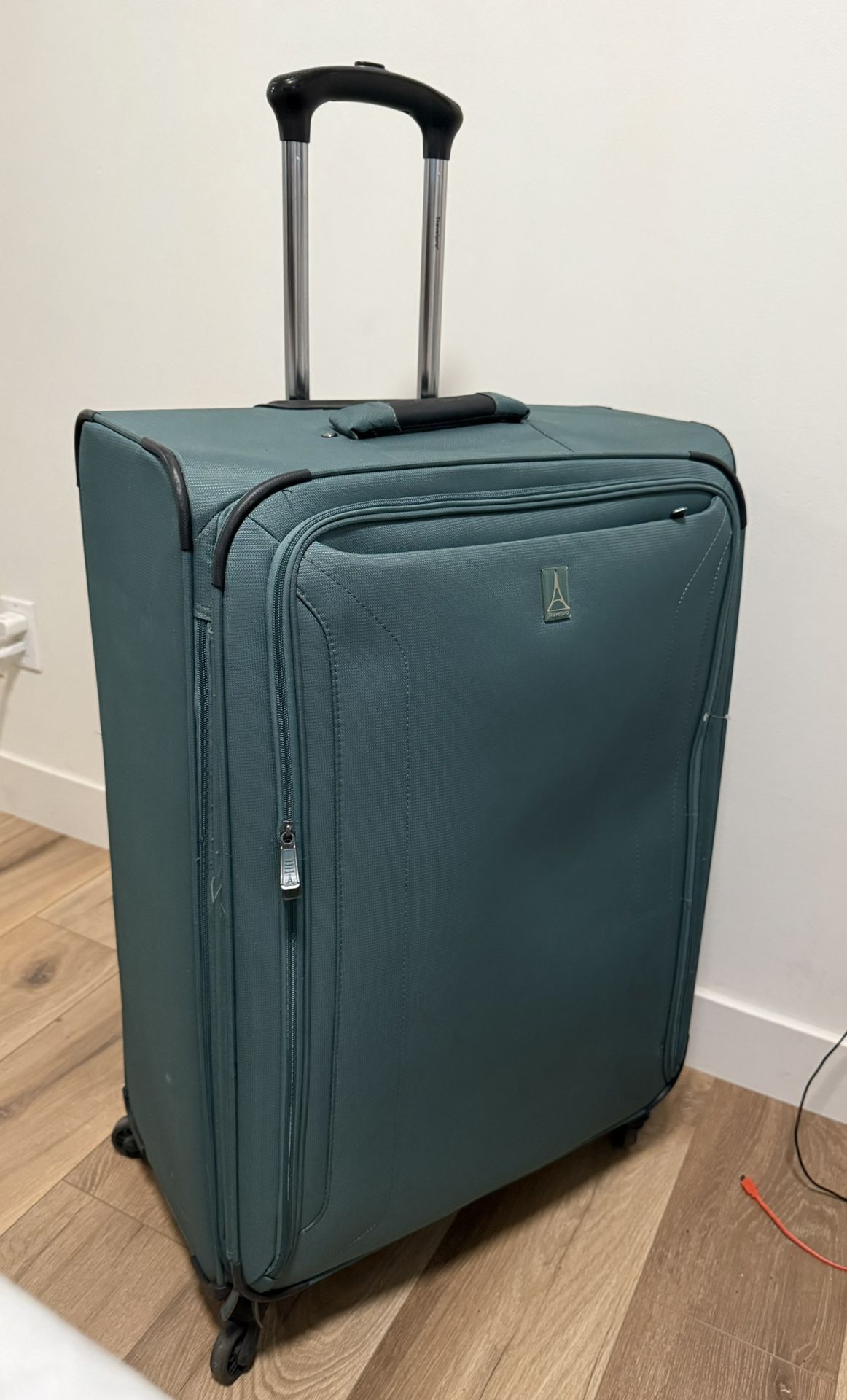 Travel pro Checked Luggage