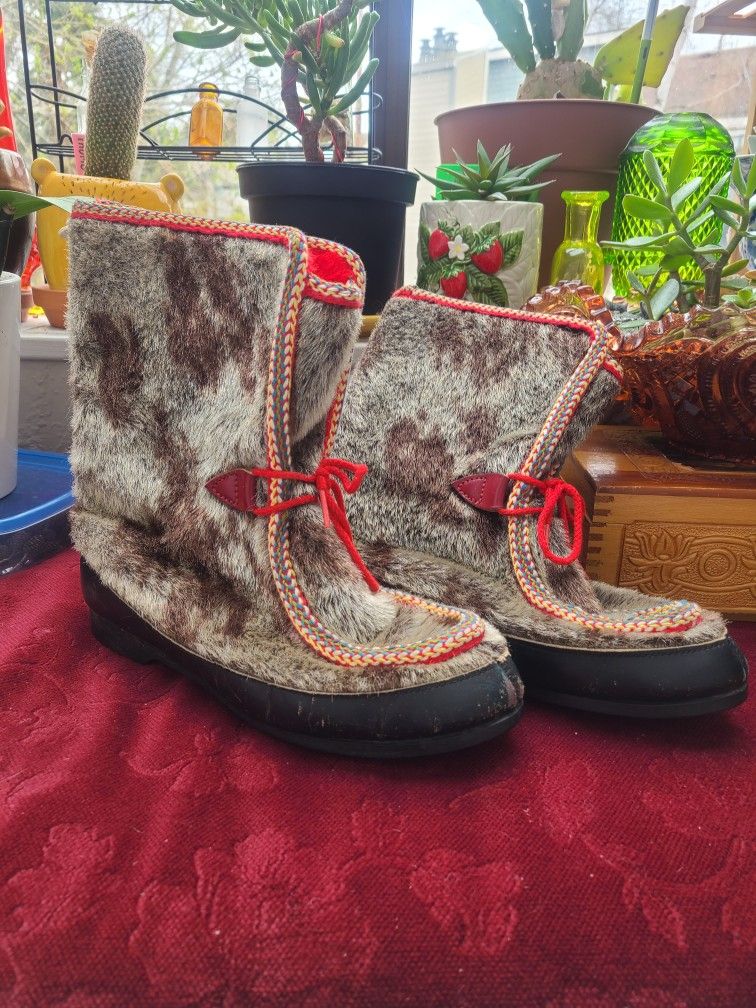 Vintage Mohair Fur Boots Sz 7