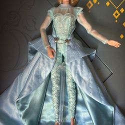 Disney Princess Designer Doll Cinderella Limited Edition Princess Collectible