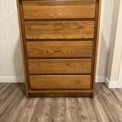 Standing Dresser