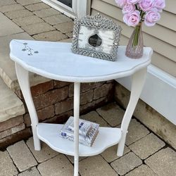 CUTE SHABBY CHIC ENTRY TABLE