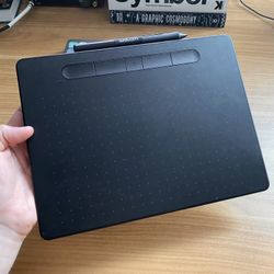 Wacom Intuos Drawing Tablet Bluetooth & USB