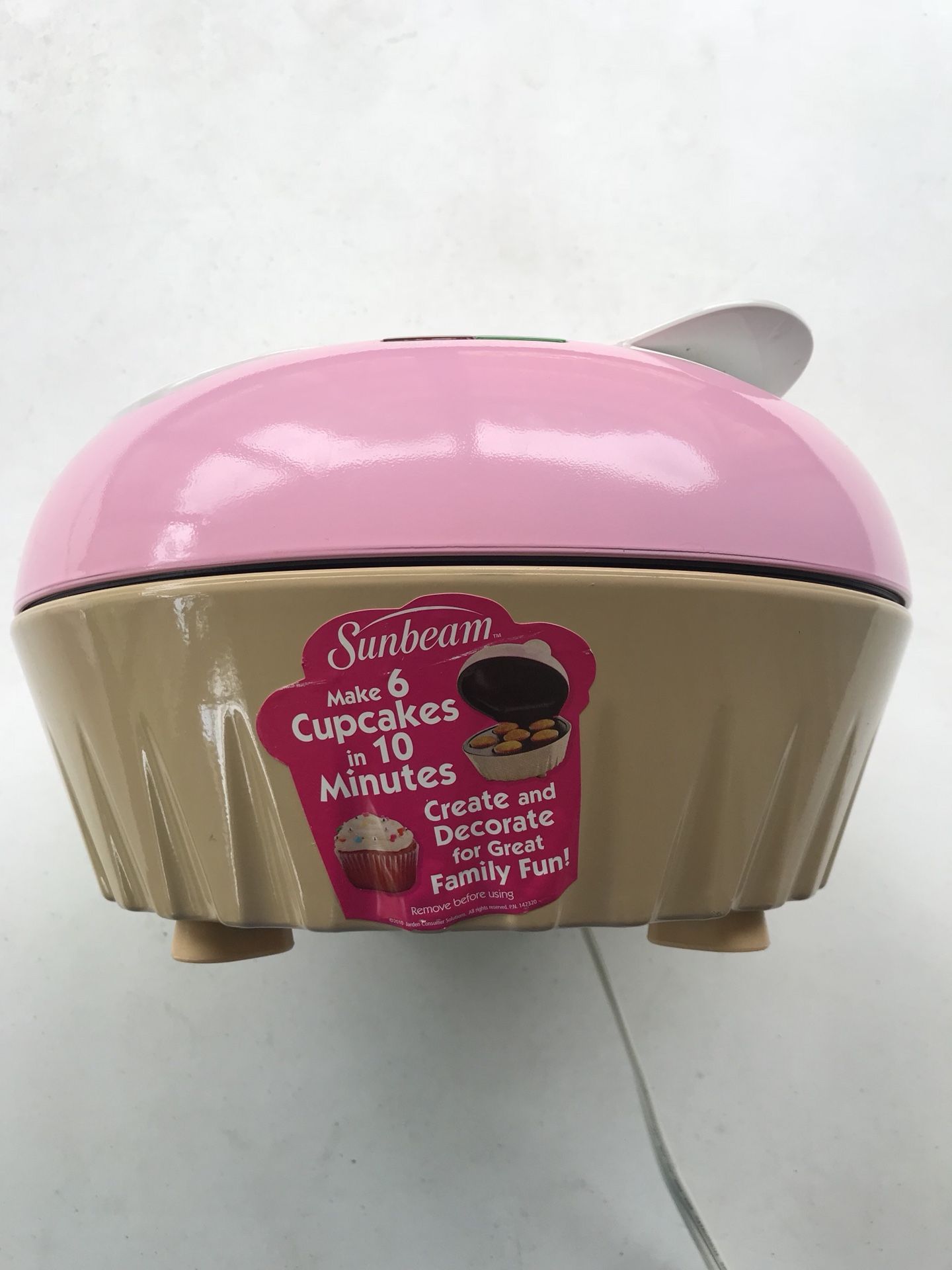 Hello Kitty Rice Cooker, Pancake and Cupcake Maker for Sale in Windermere,  FL - OfferUp