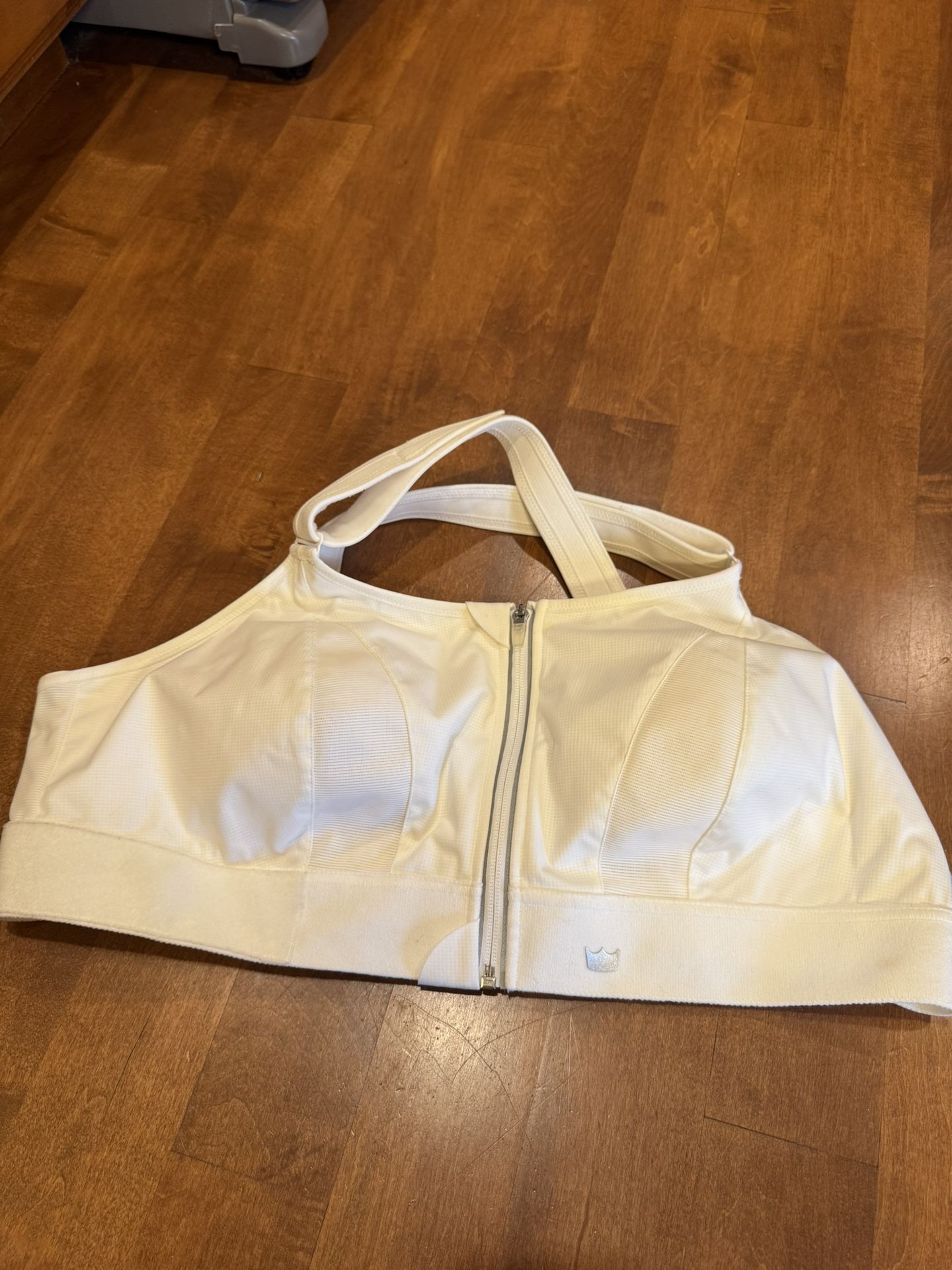 Woman’s Shefit Plus Sized Sports Bra Shipping Avail