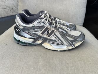 New Balance 1906A Silver Gold Metallic Men's Size 10