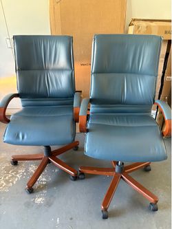 Set of 2 High Back Exec Chairs