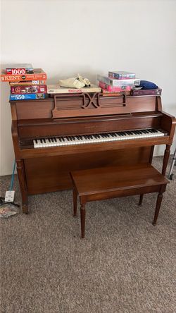 Hobert M. Cable Upright Piano