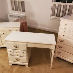 3-piece (Girl's) Bedroom Set