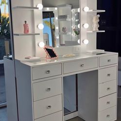Glam Vanity Makeup Mirrors 