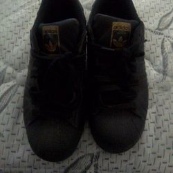 Black Adidas Size 9