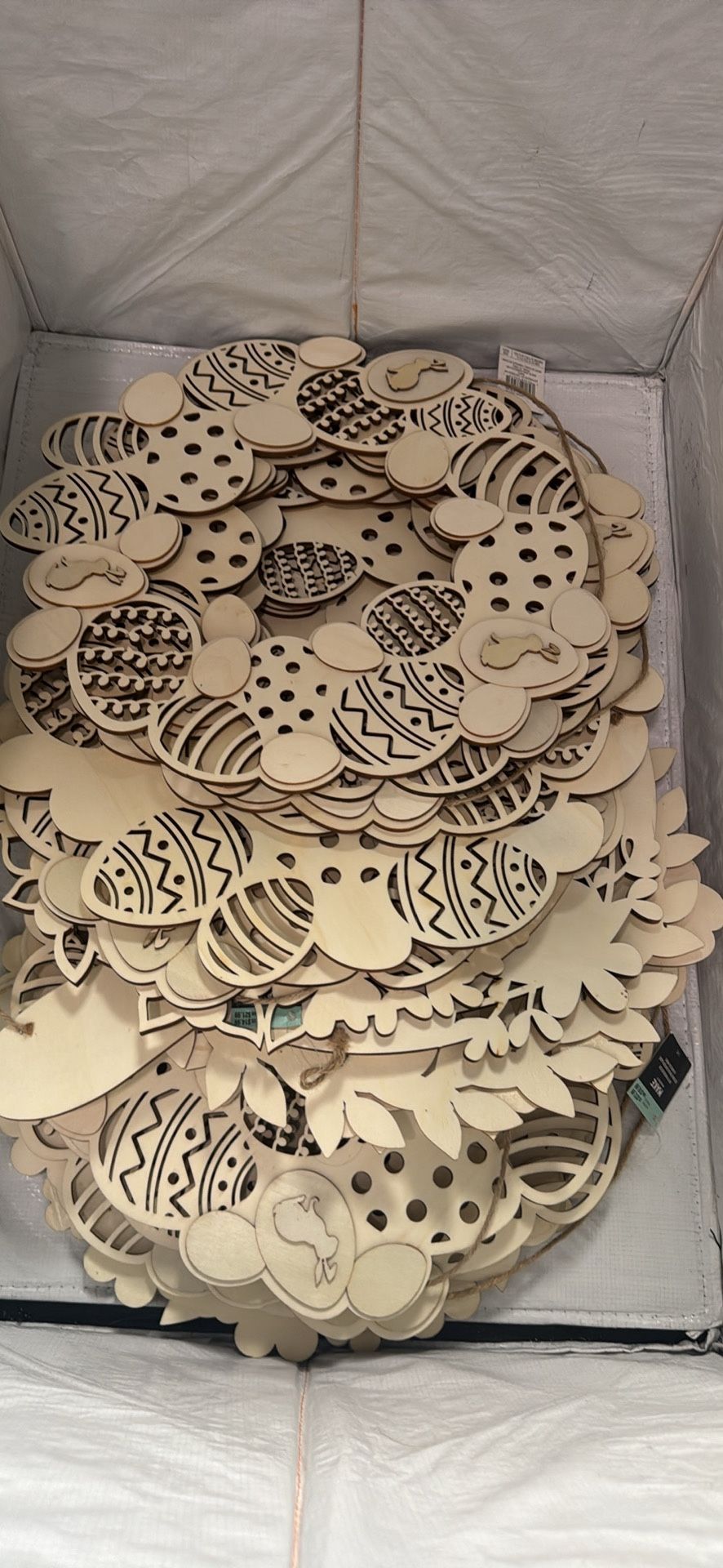 DIY Plywood Painting Wreath