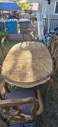 Wood Dinning table