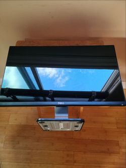 Dell Computer Monitor with Stand