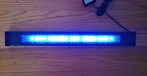 BRAND NEW Fluval Fresh and Plant 3.0 LED 32 Watt- 6500k (24"-34") - $120 (Harahan)