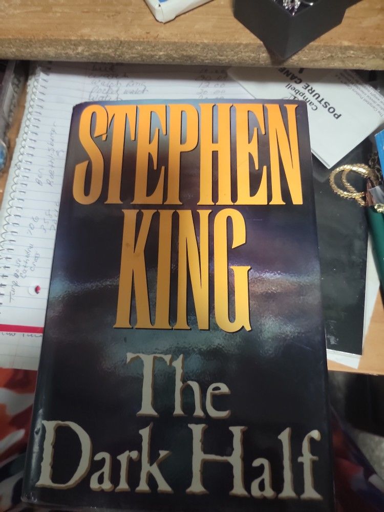 Stephen King THE DARK HALF great Shape Not Bent Or Torn Corners Hardback