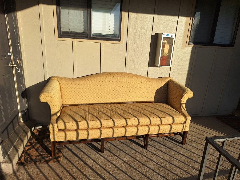 Yellow Couch ( Free Delivery) 