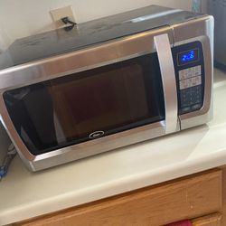 Microwave 1100 Watt