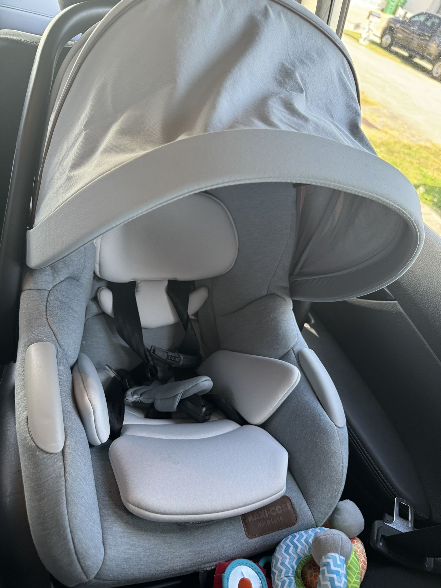 Maxi Cosi Micro Luxe Infant Car seat 