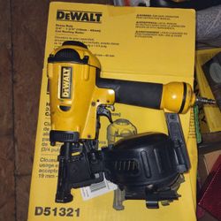 DeWalt Roofing Nailer Nail gun