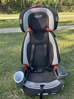 Car seat For children In Good Condition 